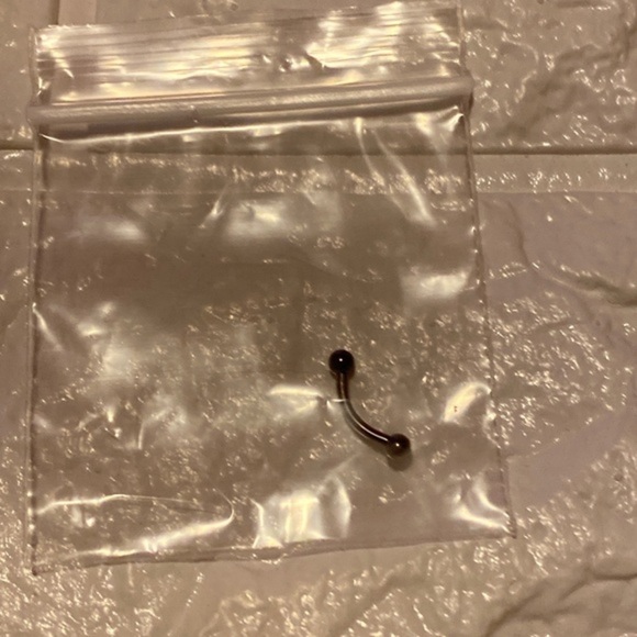 Internally Threaded Curved Titanium Barbells/Eyebrow Rings 14 Gauge - Picture 6 of 6